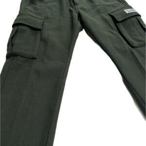 OVO NWT wool cargo pants in olive green. Fully lined. Beautiful fabric.